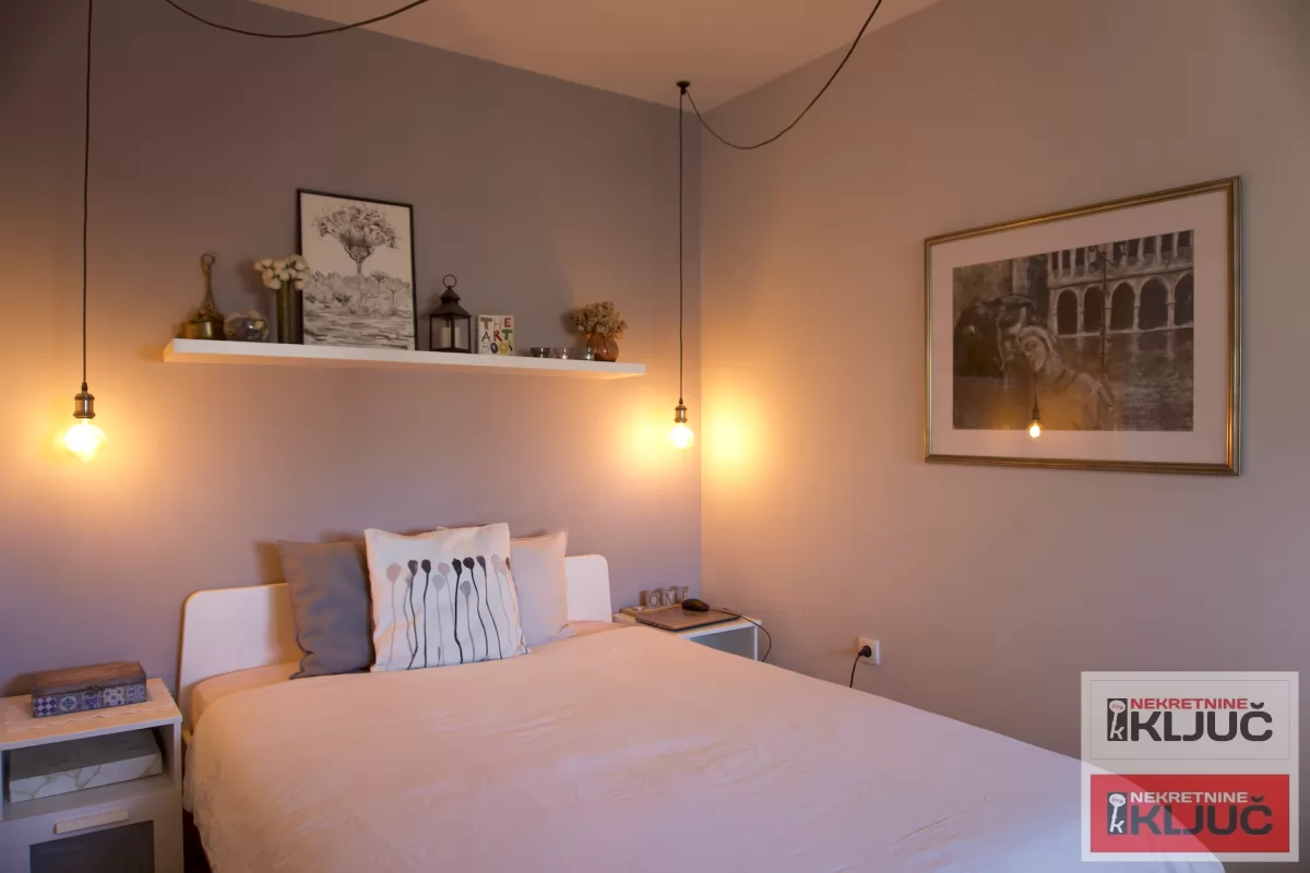 BULEVAR, 55m2, Dvosoban, Renoviran 12