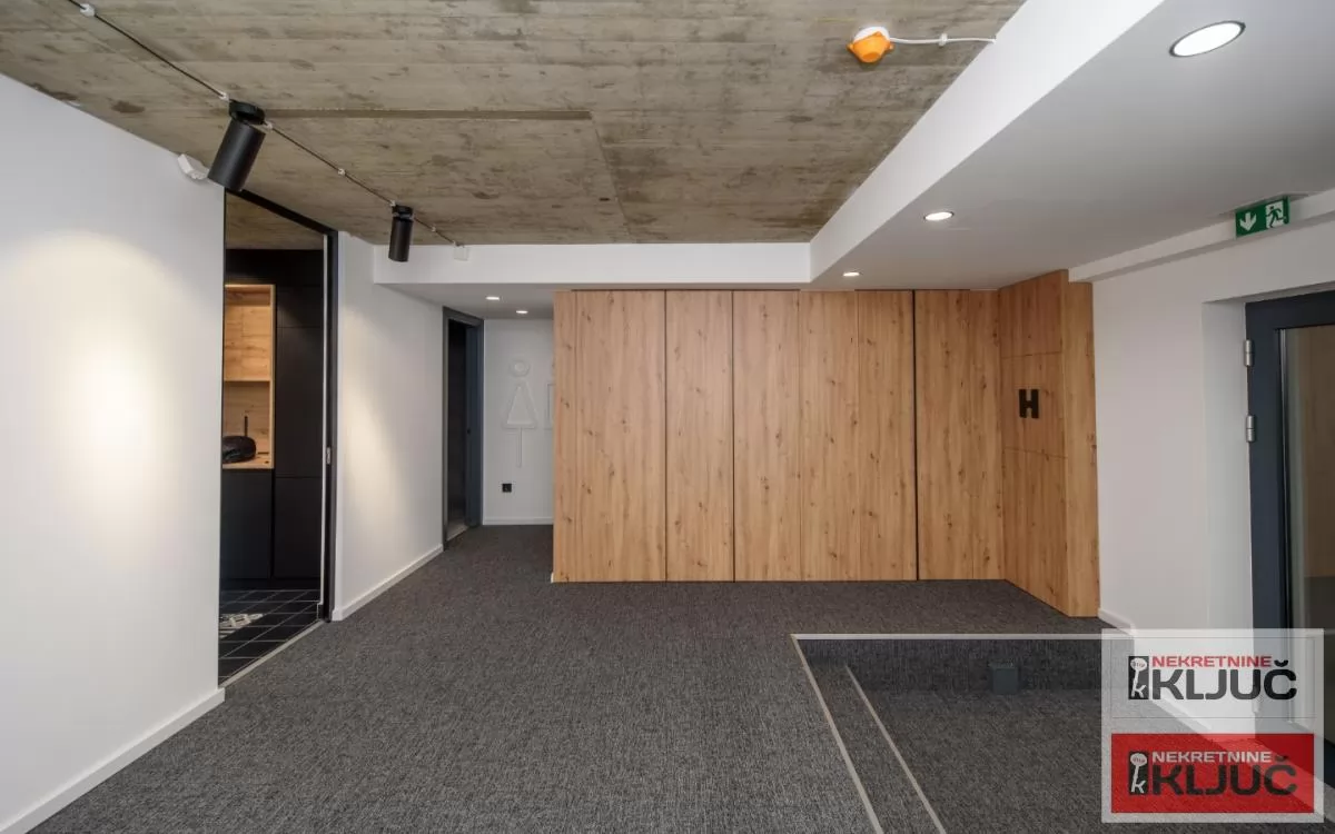 Poslovni prostor 279 m², Bulevar Oslobođenja, Novi Sad 17