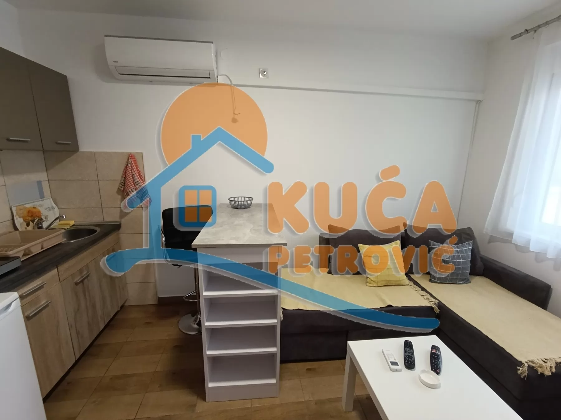 Jednosobna kuća, 38 m2, Obilićev Venac, Obilićev venac ID: i-016476 1