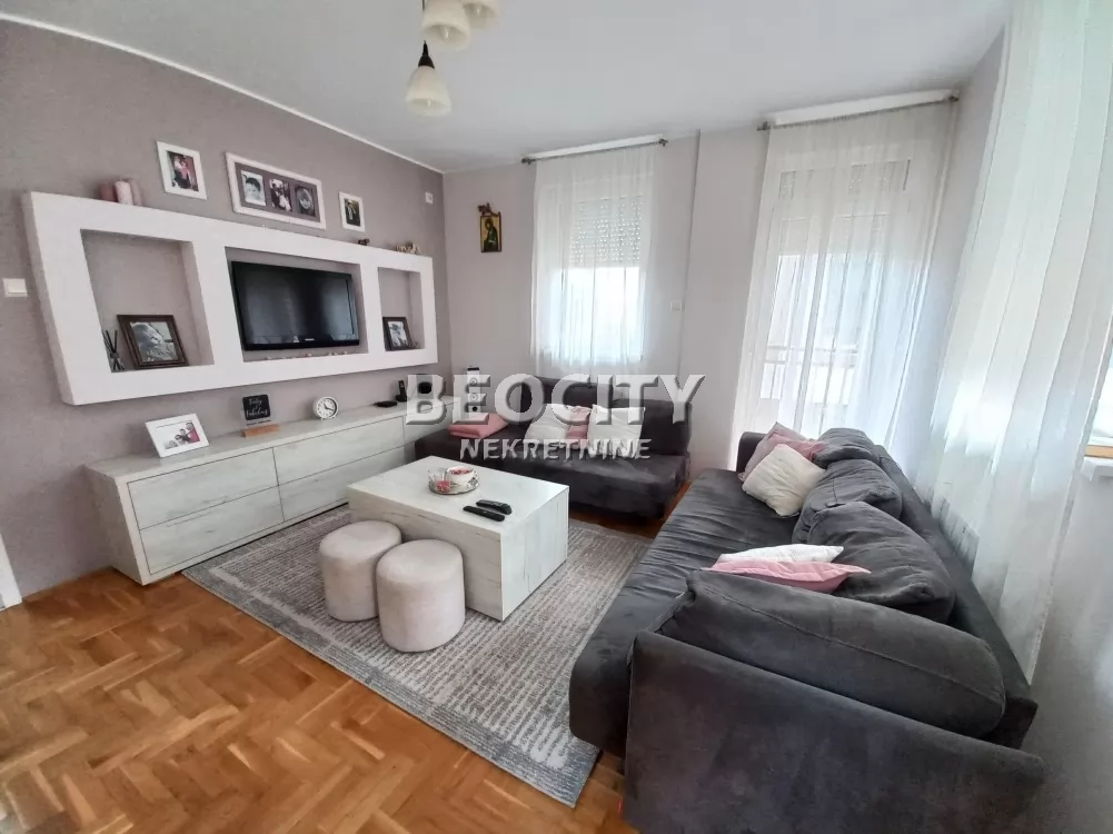 Trosoban stan, 60 m2, Telep, Bulevar Patrijarha Pavla ID: 132322 1