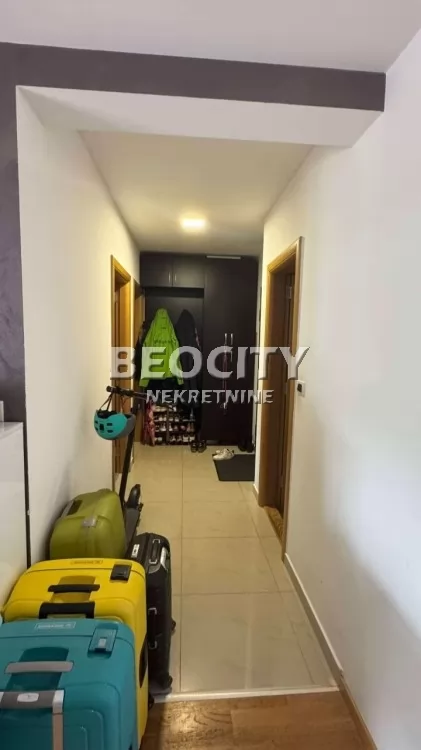 Trosoban stan, 69 m2, Nova Detelinara, Kompleks Sajam ID: 132313 5