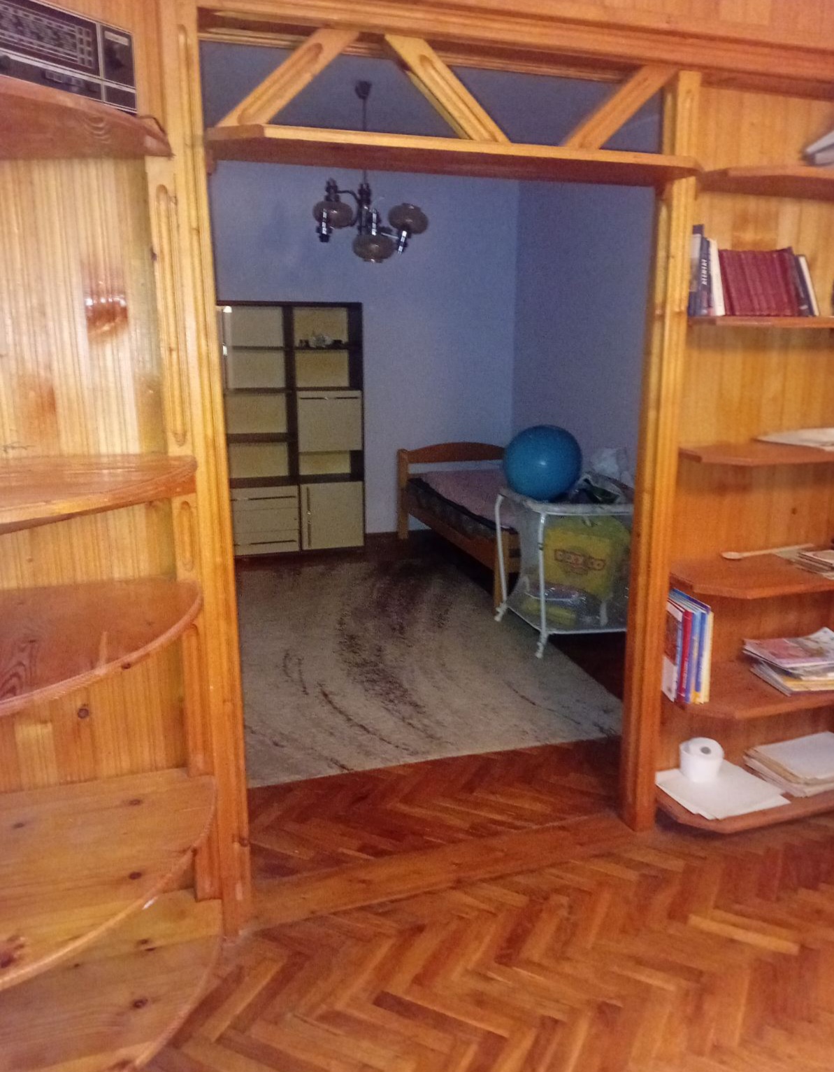 Prostrana kuća vrhunskog kvaliteta gradnje  sa pomoćnim objektima 6