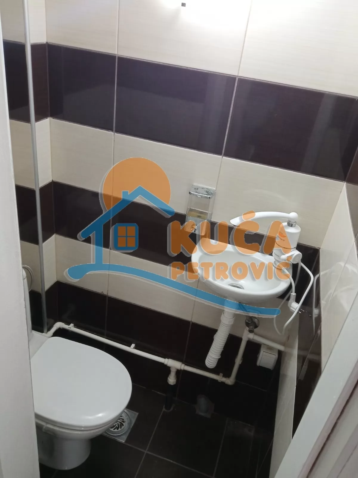 Lokal, 20 m2, Centar, Generala Milojka Lešjanina ID: i-07841 7