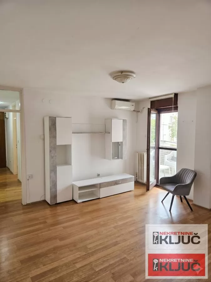 SAJMIŠTE, 58m2, Dvoiposoban, Odmah useljiv 1