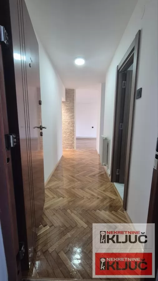 CARA DUŠANA, 58m2, Trosoban, Renoviran 12