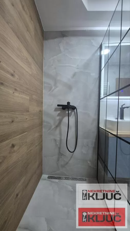 CARA DUŠANA, 58m2, Trosoban, Renoviran 13
