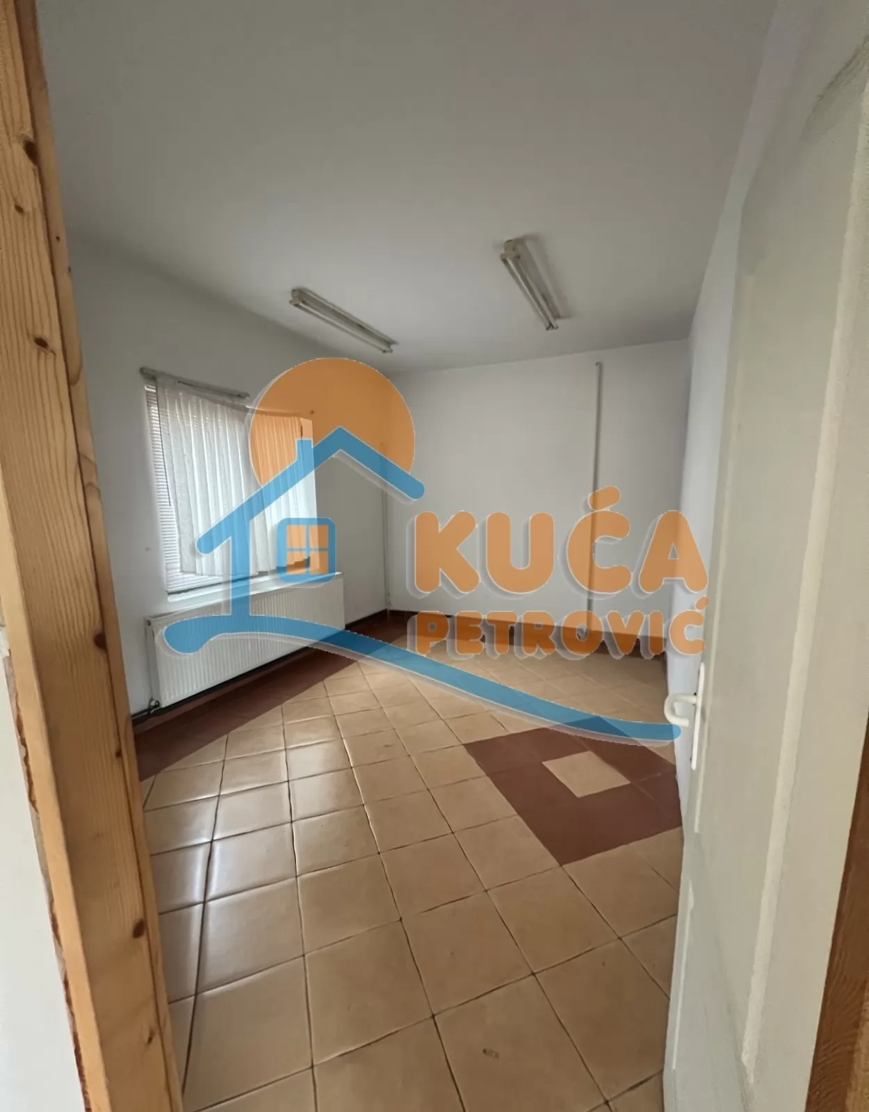 Lokal, 150 m2, Hadžićeva ID: i-016485 2