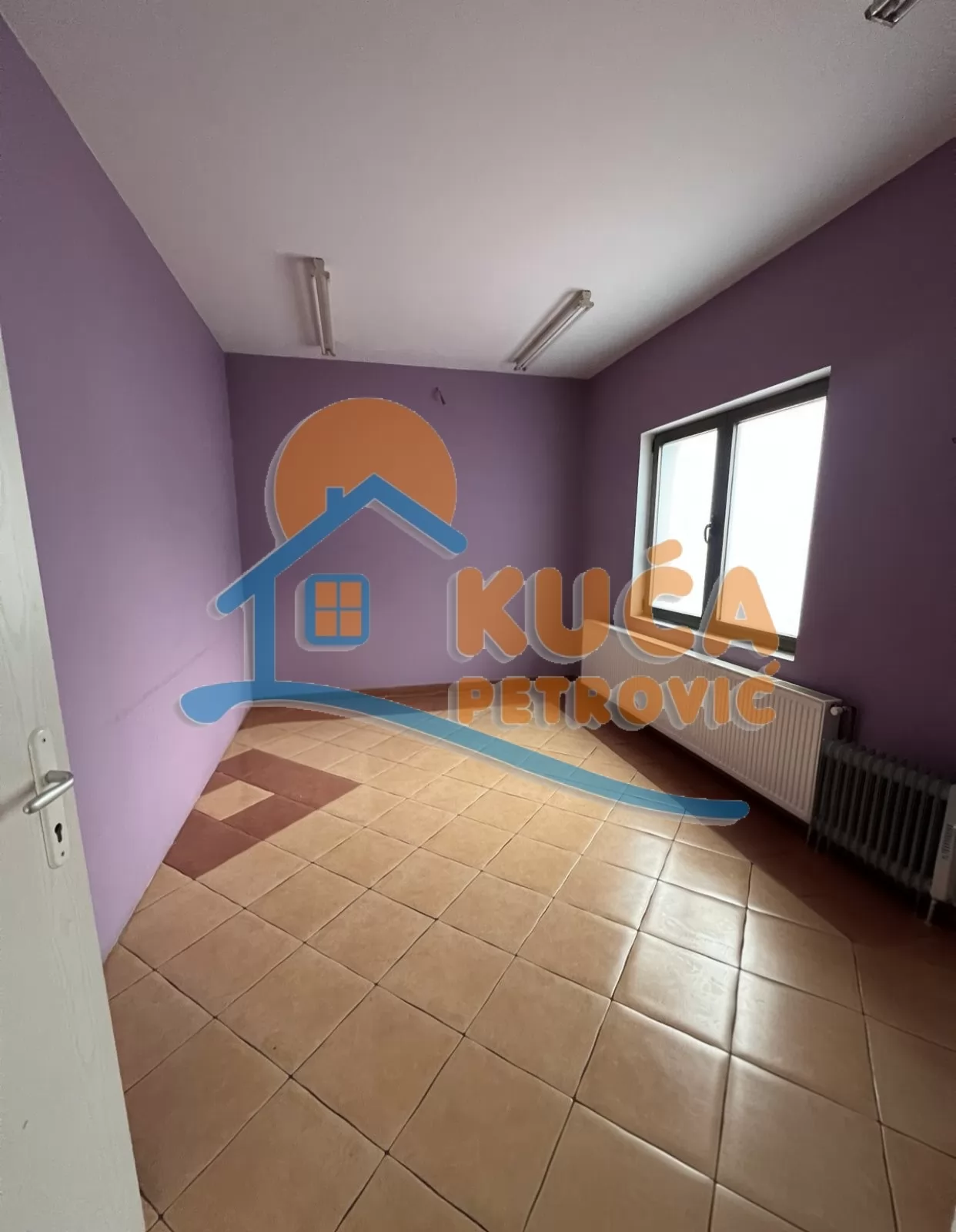 Lokal, 150 m2, Hadžićeva ID: i-016485 3