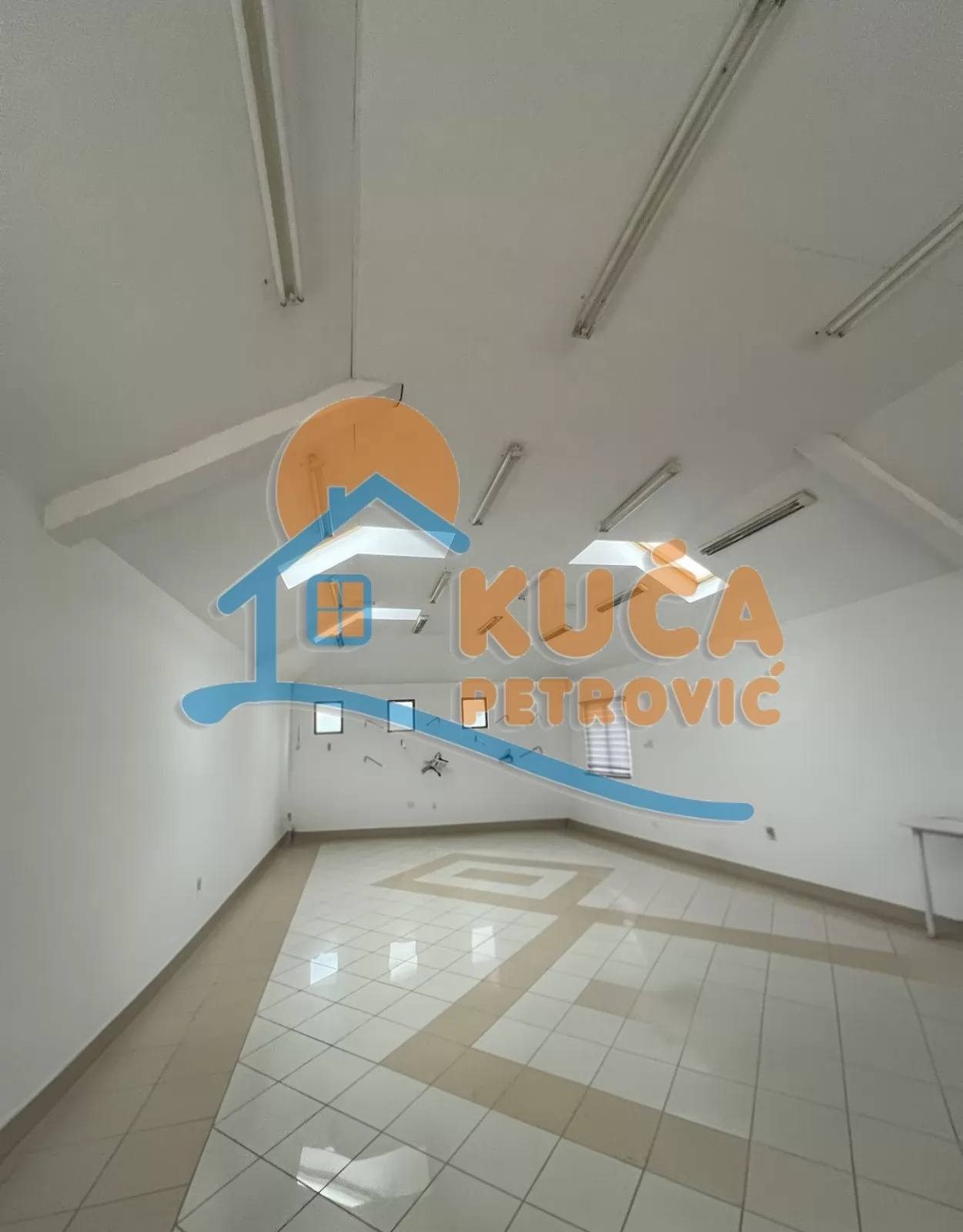 Lokal, 150 m2, Hadžićeva ID: i-016486 3