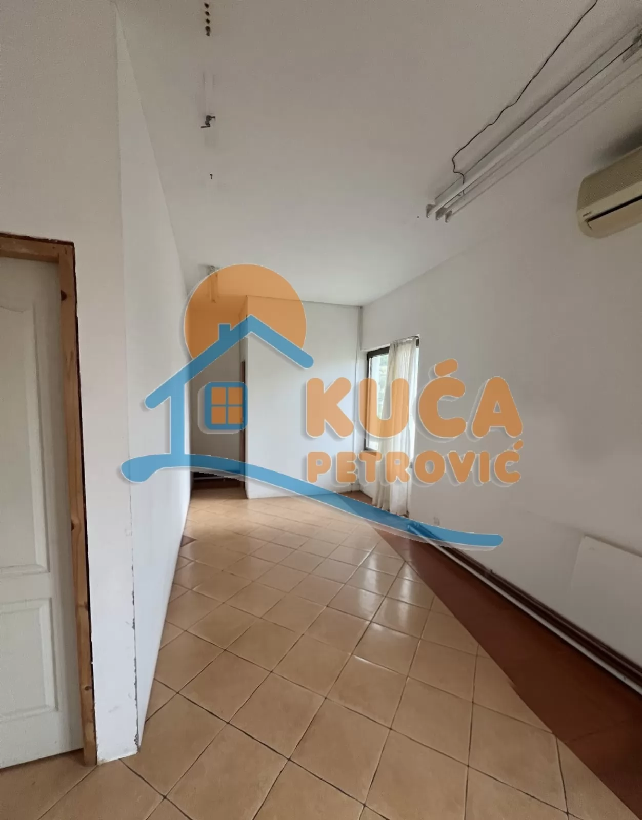 Lokal, 430 m2, Hadžićeva ID: i-016488 10