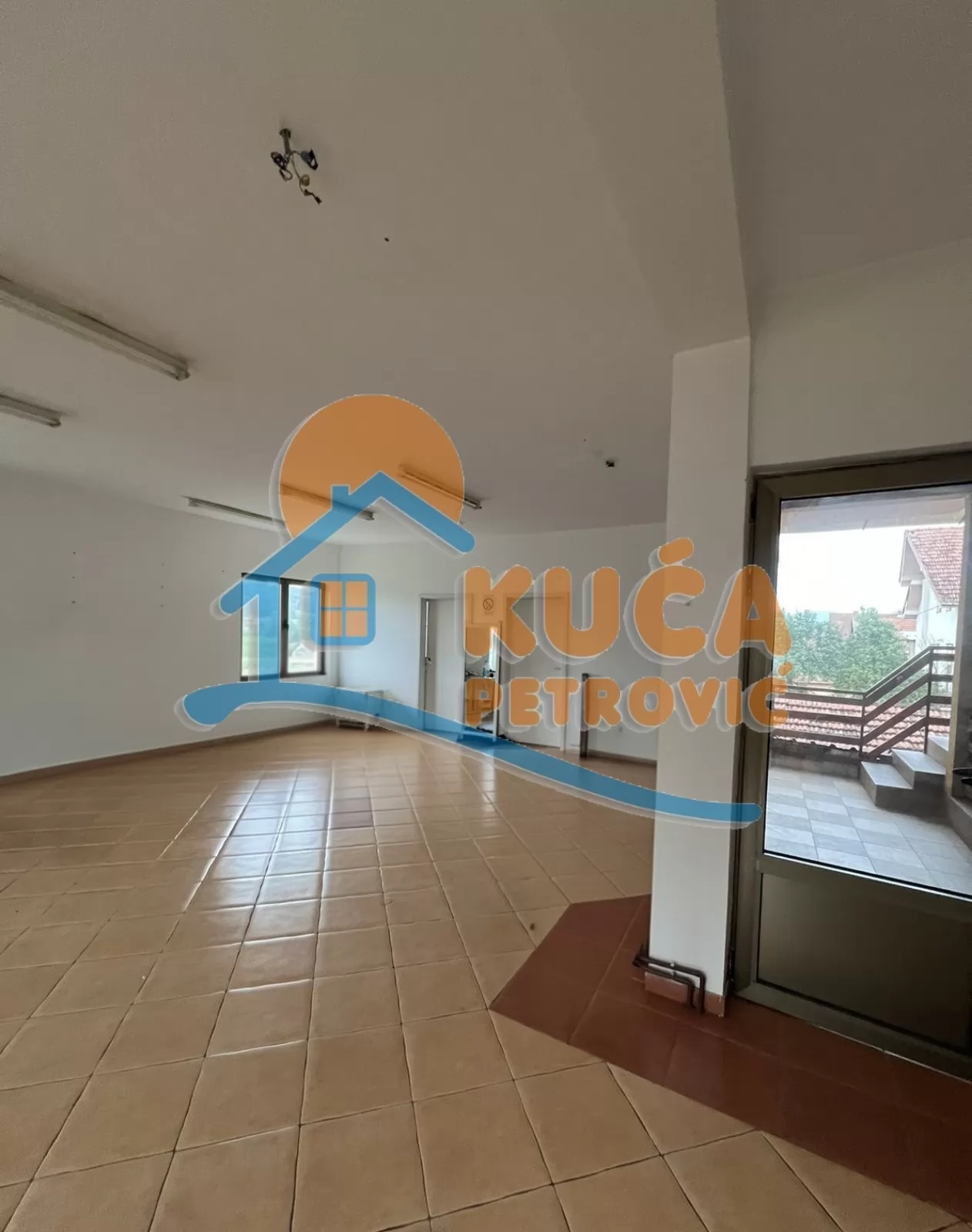 Lokal, 430 m2, Hadžićeva ID: i-016488 11