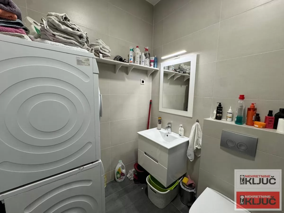 SAJMIŠTE, 97m2, Četvorosoban, Novogradnja 13