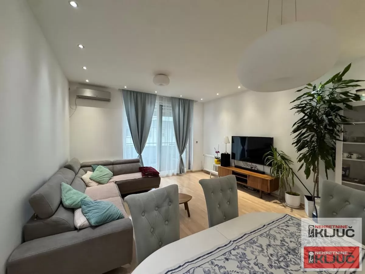 SAJMIŠTE, 97m2, Četvorosoban, Novogradnja 4