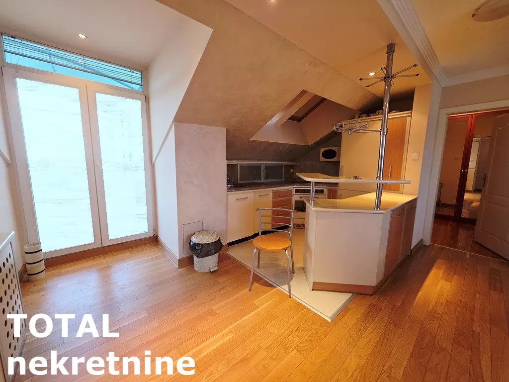 Stan,NOVI SAD,BULEVAR,kv: 145.00, € 246500, ID: 1102625 6
