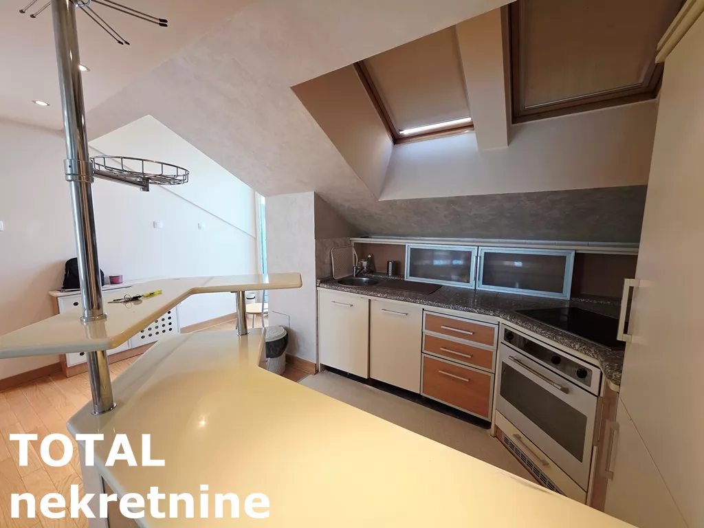 Stan,NOVI SAD,BULEVAR,kv: 145.00, € 246500, ID: 1102625 7