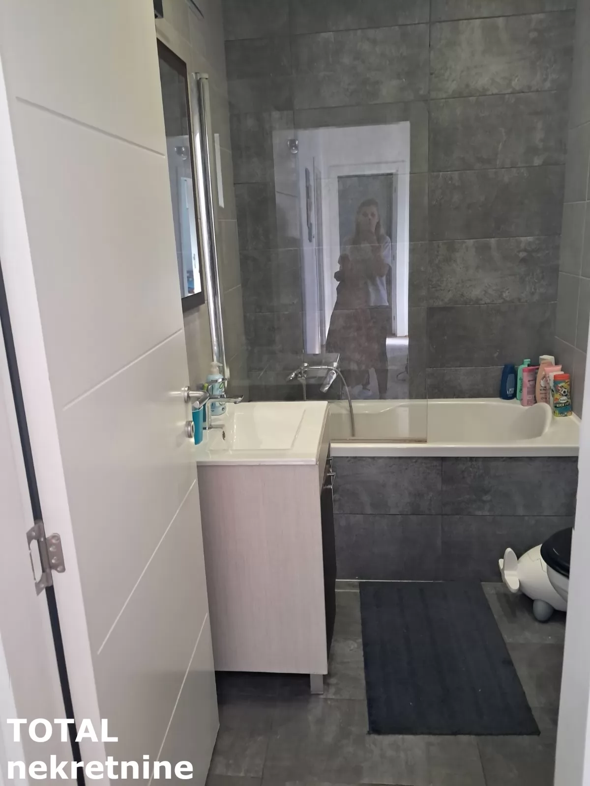 Stan,NOVI SAD,NOVA DETELINARA,kv: 97.00, € 275000, ID: 1102604 21