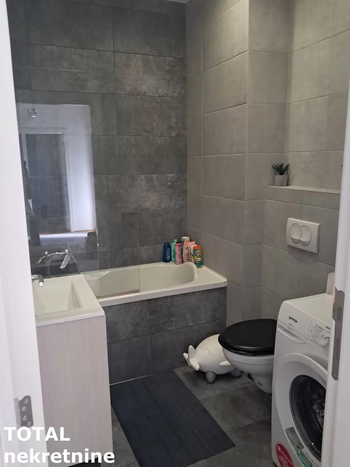 Stan,NOVI SAD,NOVA DETELINARA,kv: 97.00, € 275000, ID: 1102604 22