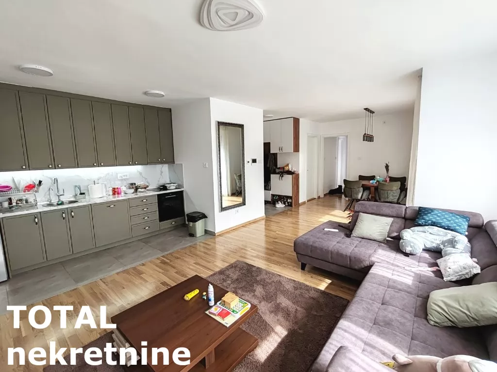 Stan,PETROVARADIN,PETROVARADIN,kv: 107.00, € 239500, ID: 1102494 1