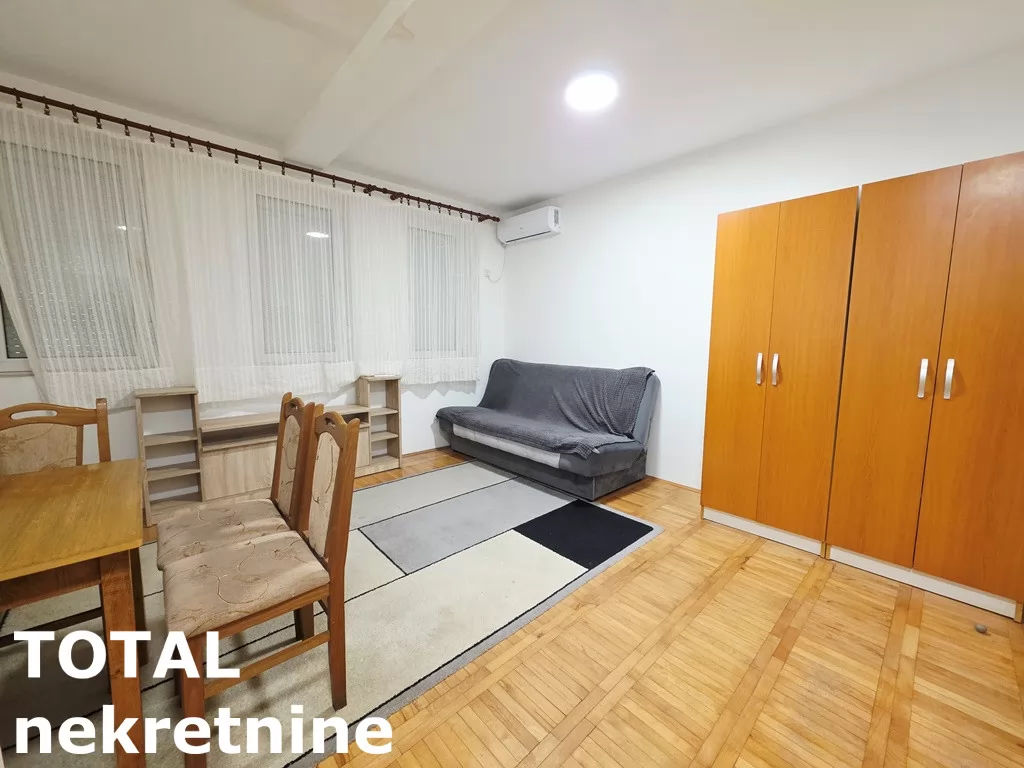 Stan,PETROVARADIN,PETROVARADIN,kv: 25.00, € 70000, ID: 1102380 1
