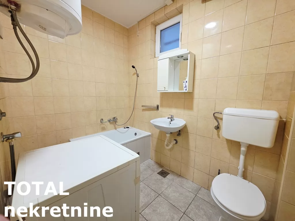Stan,PETROVARADIN,PETROVARADIN,kv: 25.00, € 70000, ID: 1102380 6