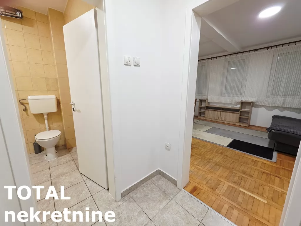 Stan,PETROVARADIN,PETROVARADIN,kv: 25.00, € 70000, ID: 1102380 8