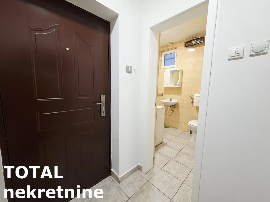 Stan,PETROVARADIN,PETROVARADIN,kv: 25.00, € 70000, ID: 1102380 9
