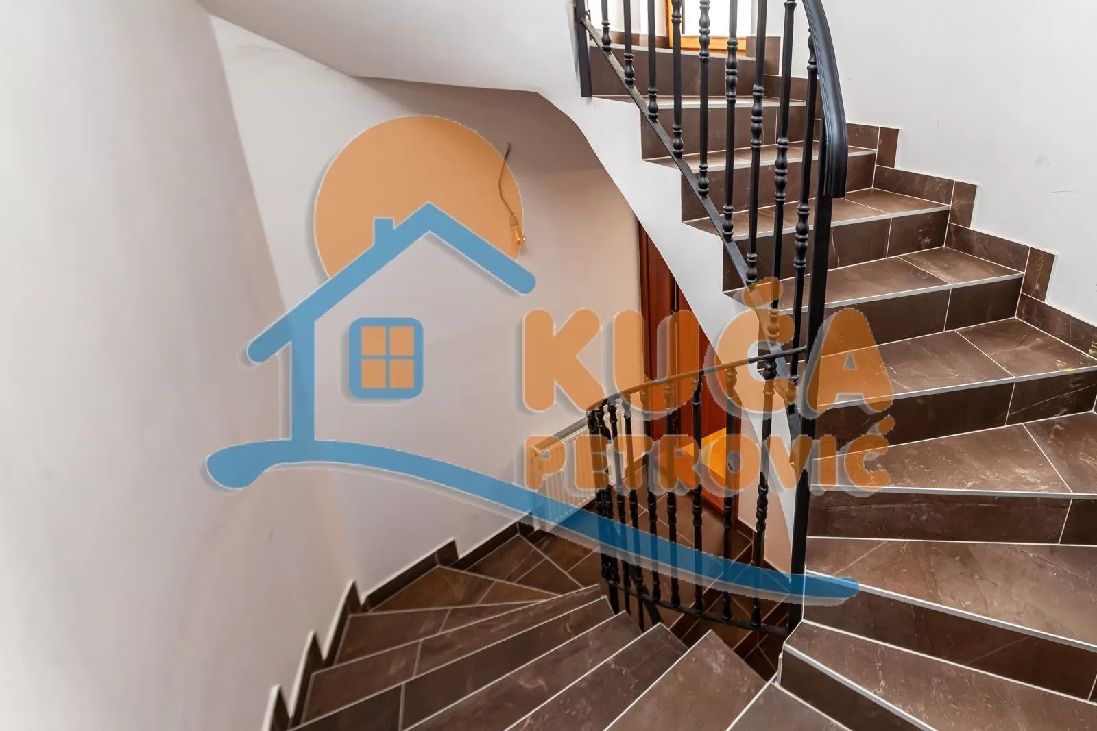četvorosobna kuća, 426 m2, Ćalije, Ruža ID: p-016494 19