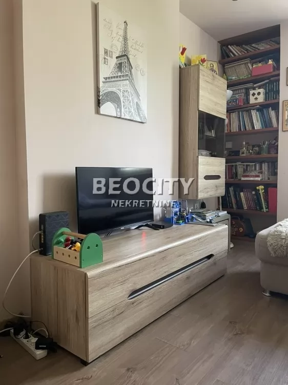 Dvosoban stan, 42 m2, Grbavica, Braće Ribnikar ID: 132347 1