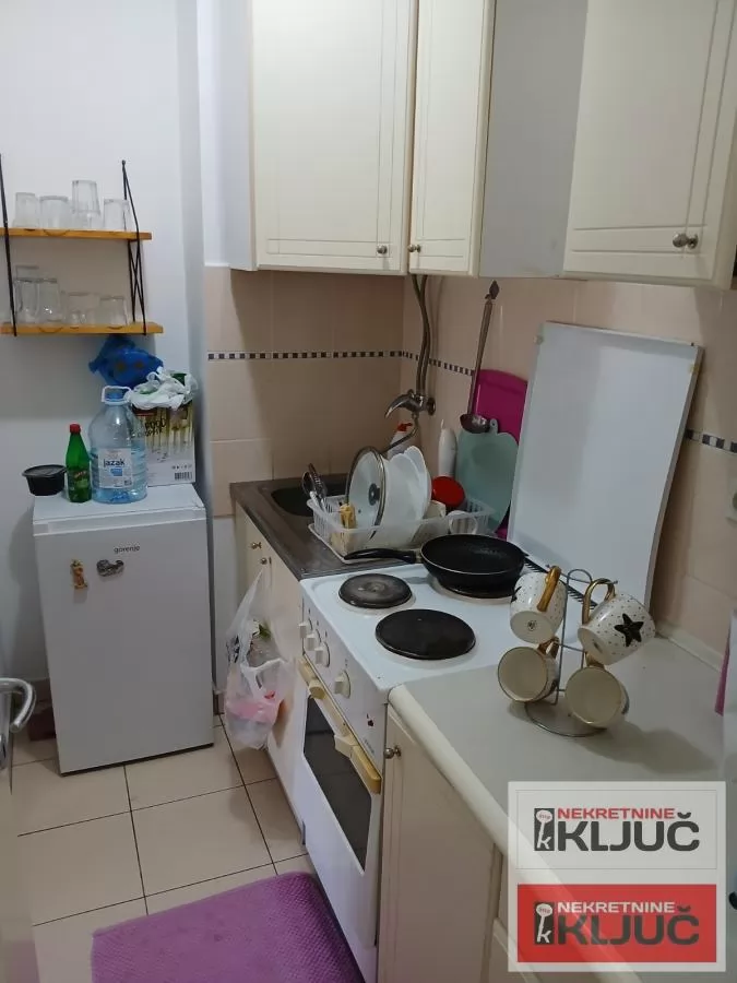 GRBAVICA IZDAJE SE NAMEŠTENA GARSONJERA 4
