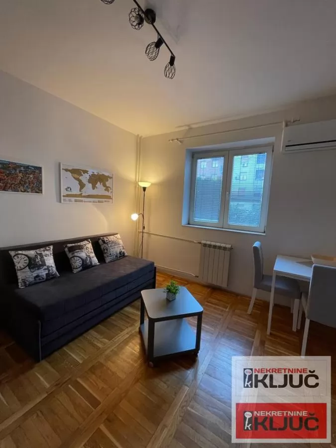 Odlican stan u blizini sajma,Futoske pijace 1