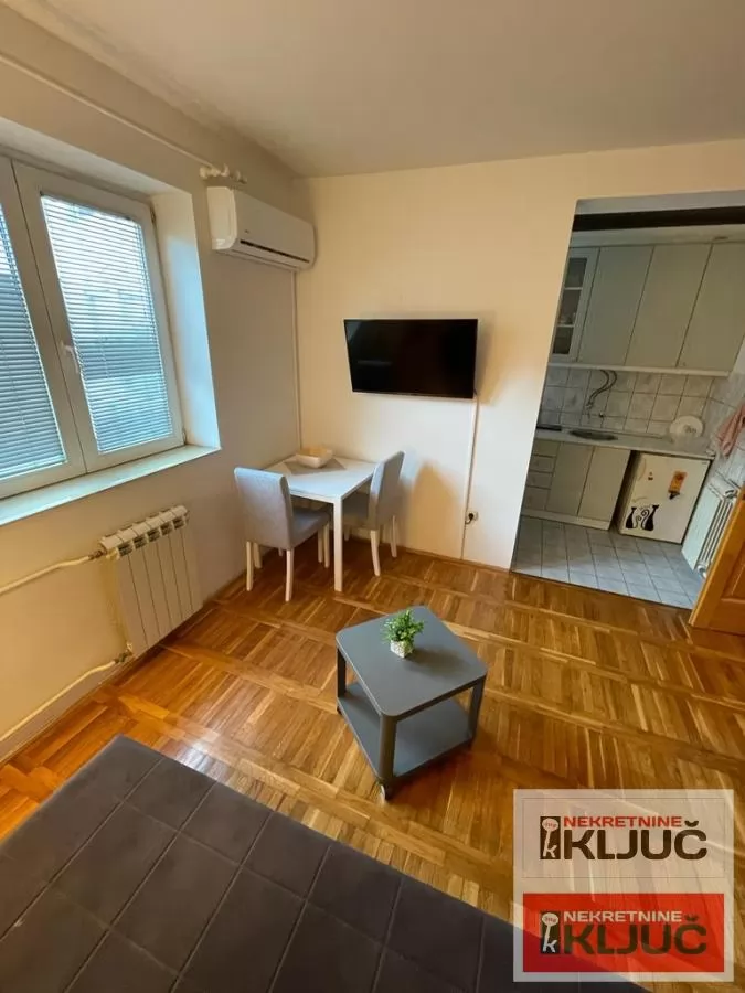 Odlican stan u blizini sajma,Futoske pijace 5