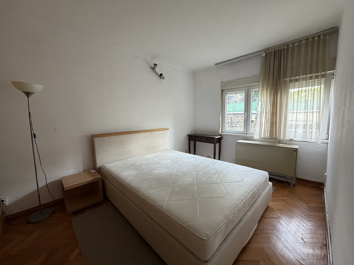 Svetao dvosoban stan u Profesorskoj koloniji  47m2 5