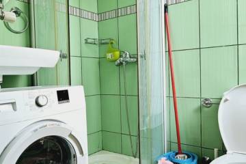 Prodaje se dvosoban stan na Zelenom Vencu  80m2 3