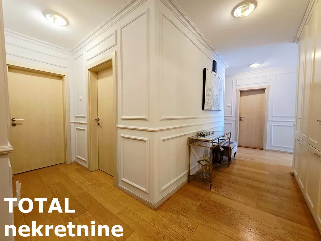 Stanovi,NOVI SAD,CENTAR,kv: 119.00, € 1500, ID: 9189908 11