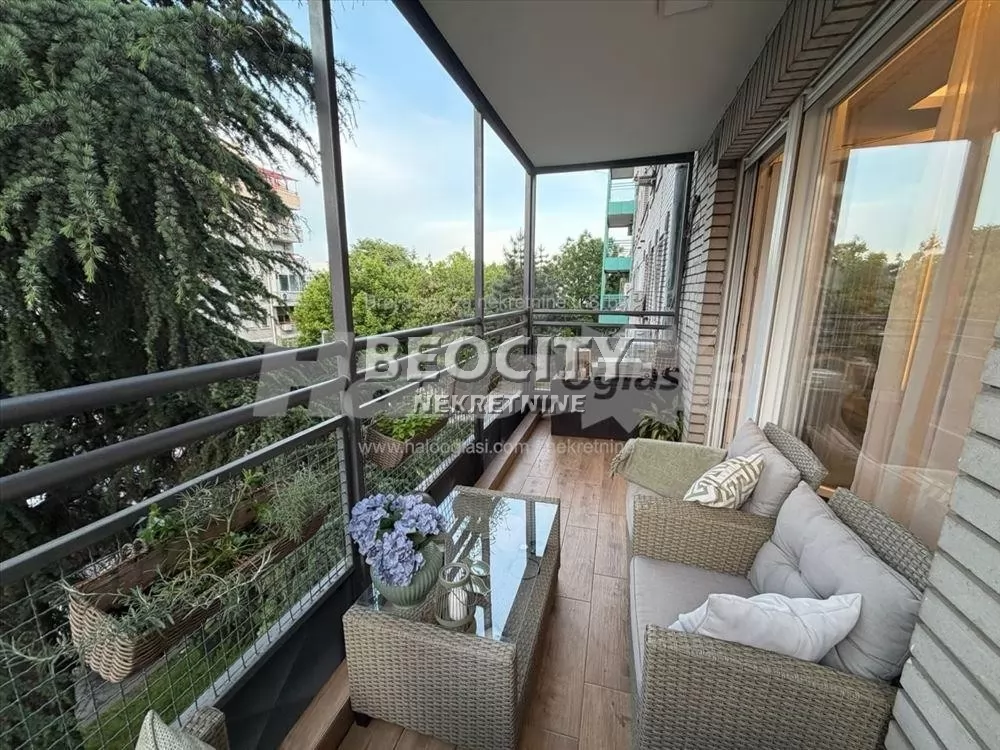 Trosoban stan, 87 m2, Centar, Zvečanska ID: 132281 17