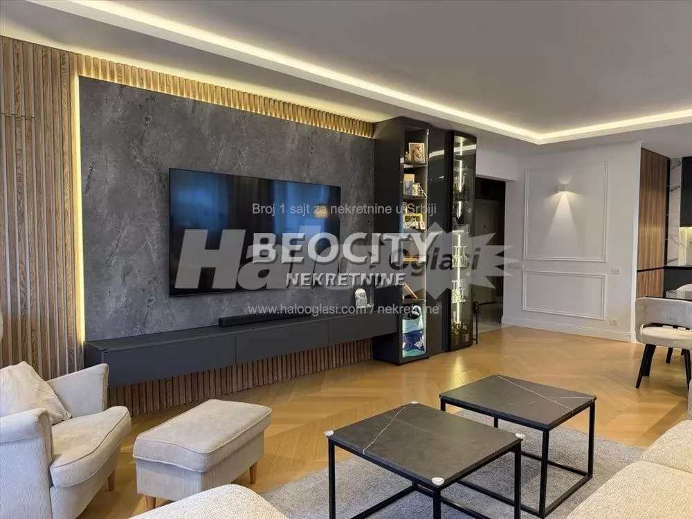 Trosoban stan, 87 m2, Centar, Zvečanska ID: 132281 2