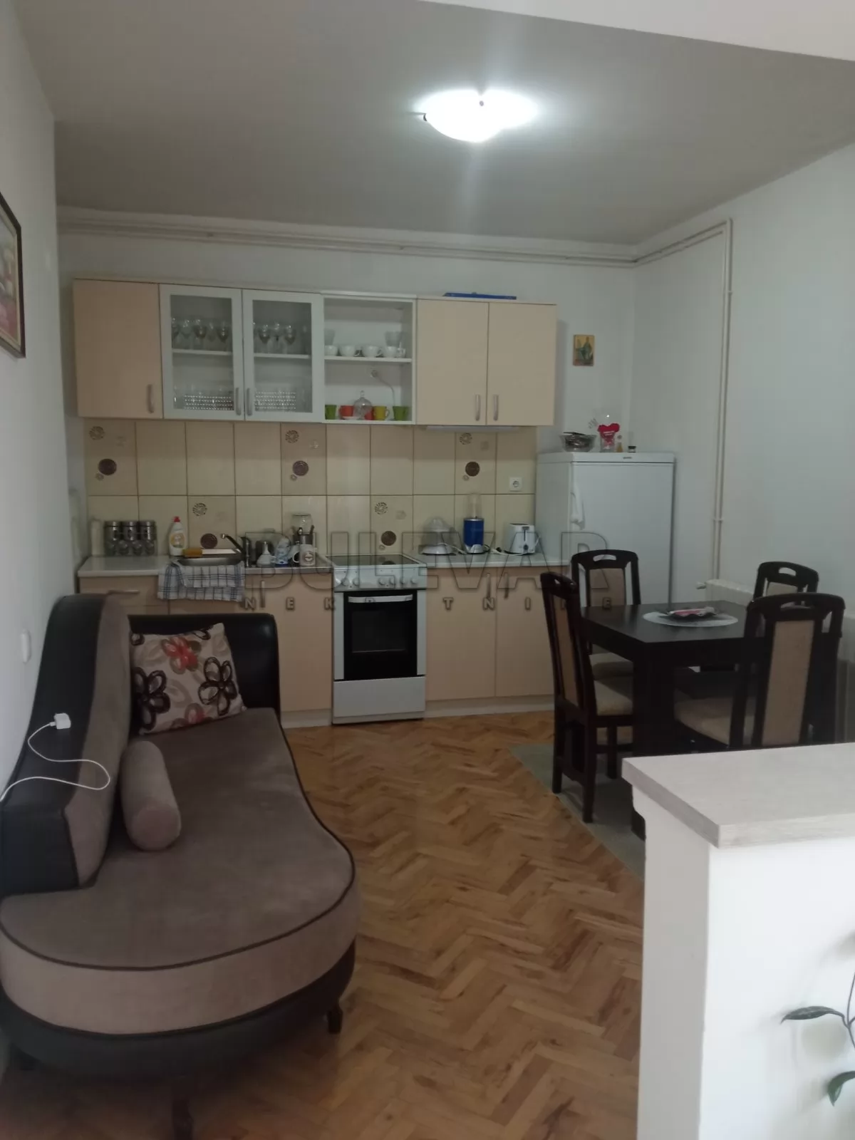 četvorosobna kuća, 200 m2, Vašarište, Prištinska ID: p-06683 8