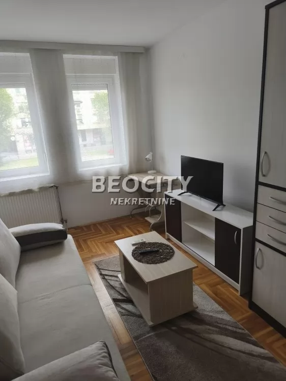 Jednosoban stan, 30 m2, Bulevar Evrope, Dalmatinska ID: 101503 2