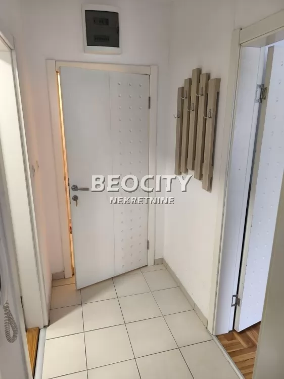 Jednosoban stan, 30 m2, Bulevar Evrope, Dalmatinska ID: 101503 6