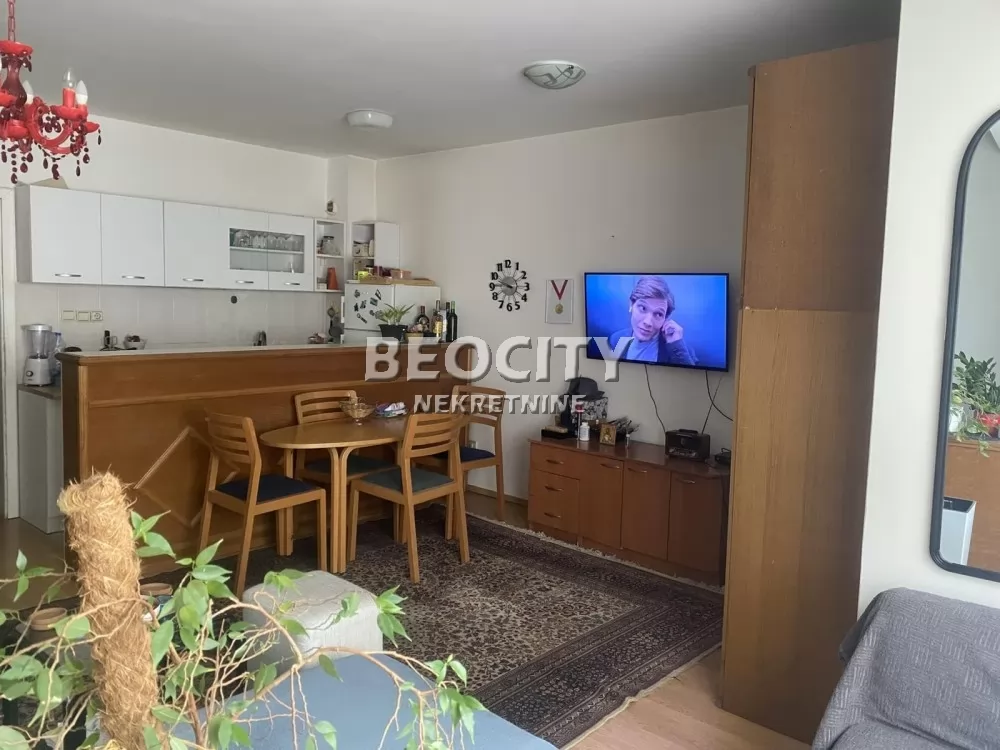Jednosoban stan, 32 m2, Grbavica, Đorđa Servickog ID: 132499 2