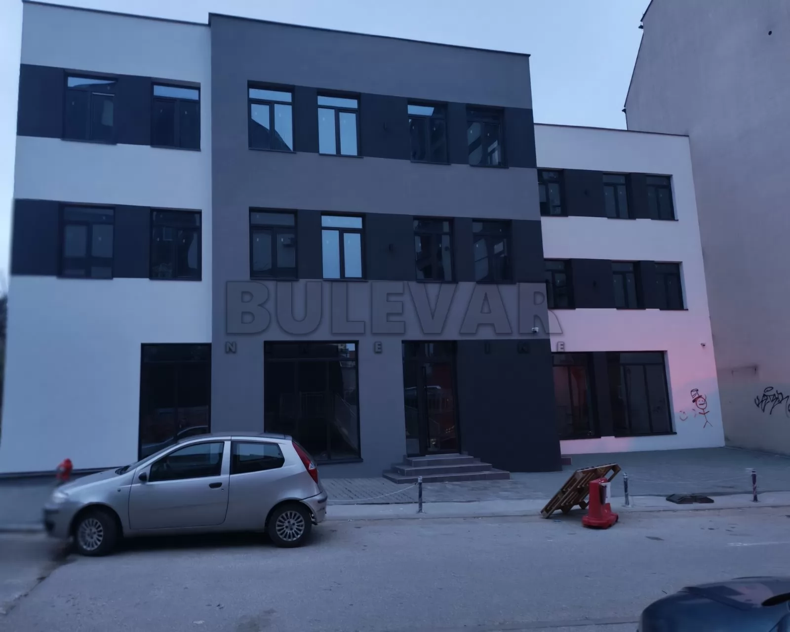 Lokal, 170 m2, Centar, Nikole Pašića ID: i-016512 1