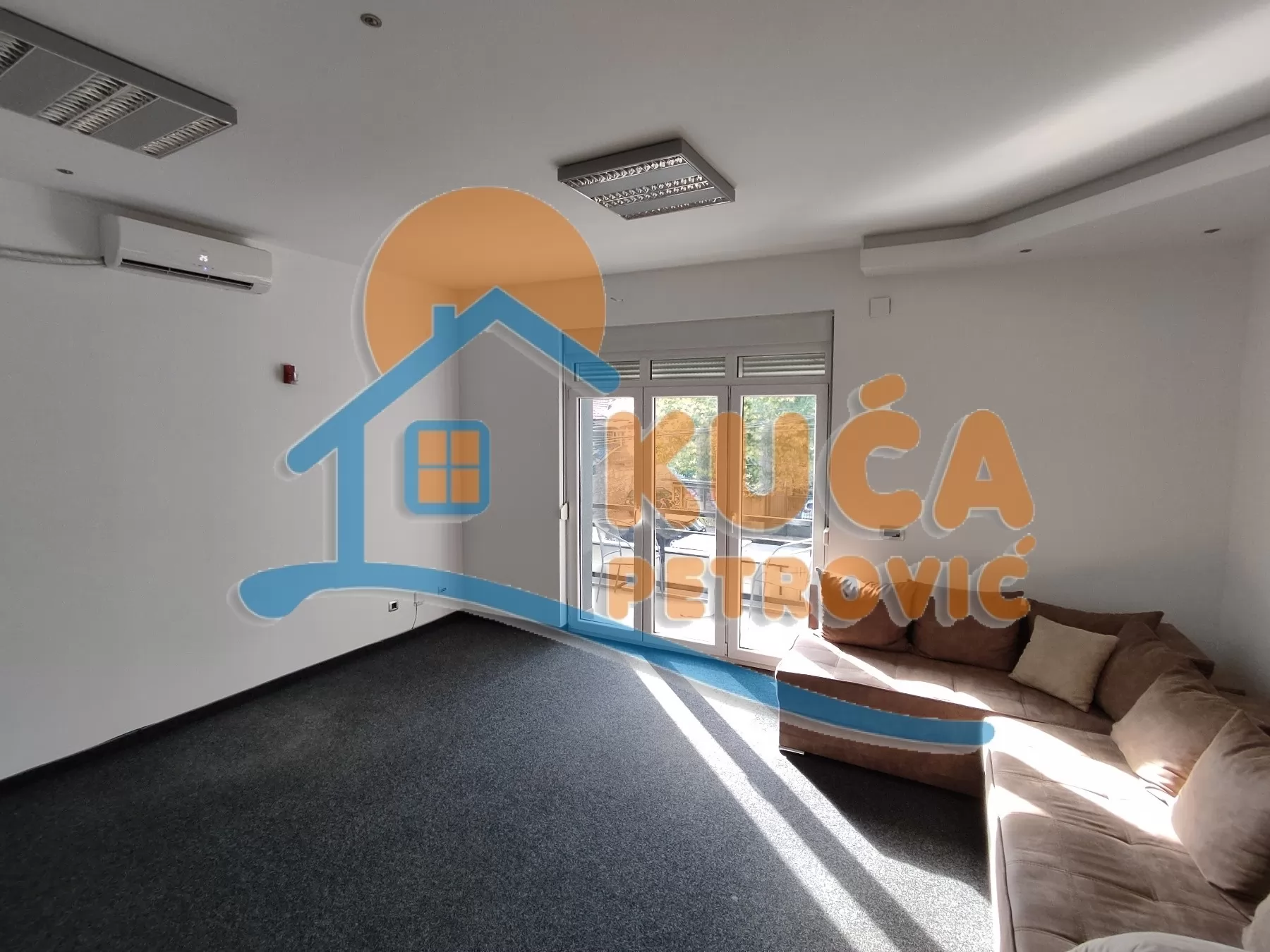 Lokal, 70 m2, Filozofski fakultet, Kralja Stefana Prvovenčanog ID: i-016499 1