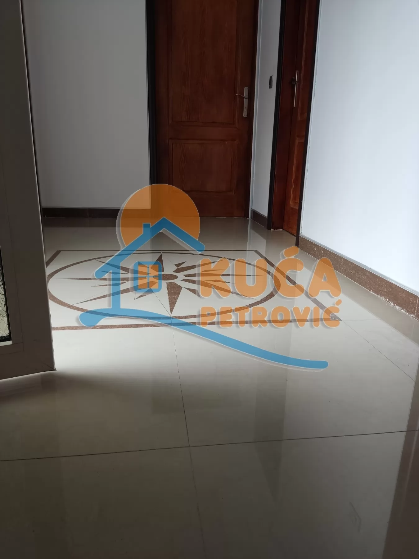 Lokal, 70 m2, Filozofski fakultet, Kralja Stefana Prvovenčanog ID: i-016499 11