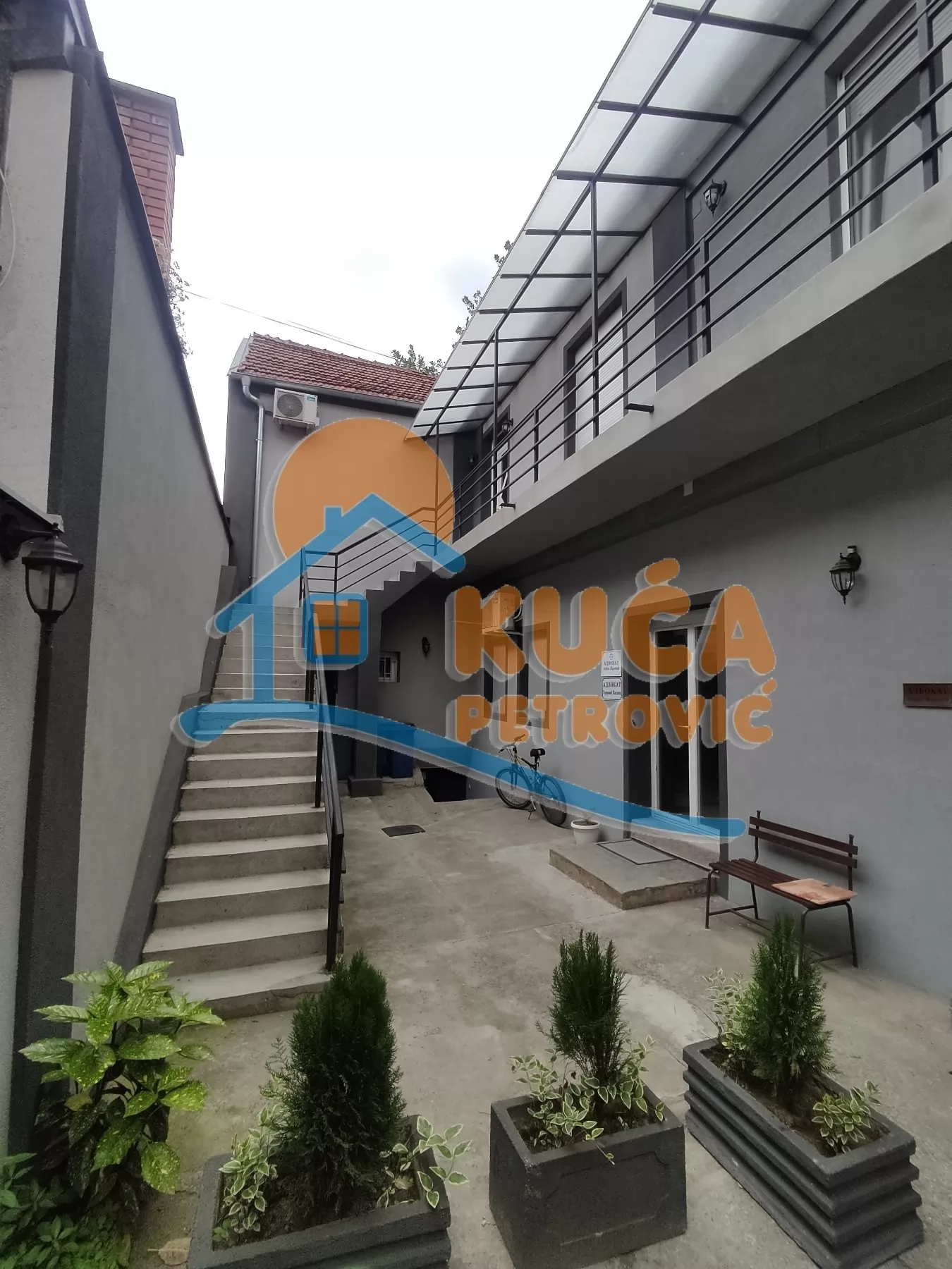 Lokal, 70 m2, Filozofski fakultet, Kralja Stefana Prvovenčanog ID: i-016499 17