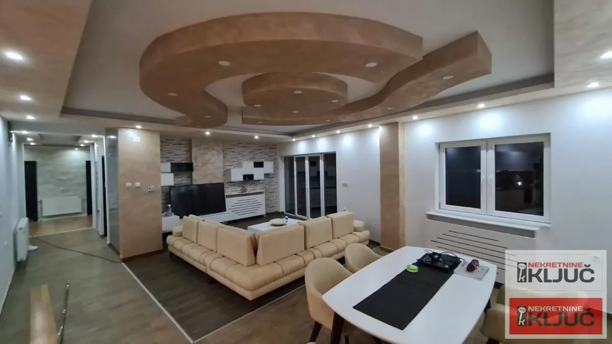 SREMSKA KAMENICA, 170m2, Lux, Četvorosoban, Namešten 1