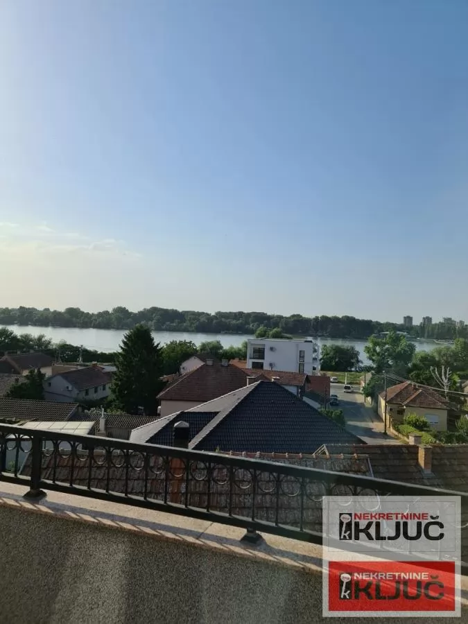 SREMSKA KAMENICA, 170m2, Lux, Četvorosoban, Namešten 3