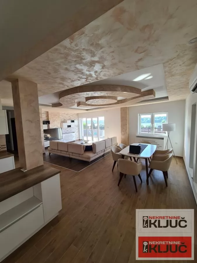 SREMSKA KAMENICA, 170m2, Lux, Četvorosoban, Namešten 4