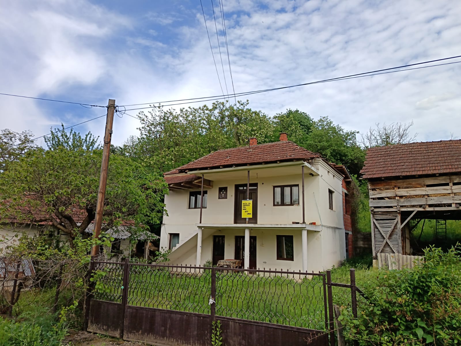 Velika kuca mala kuca stala kotobanja zemlje  4 ari 1