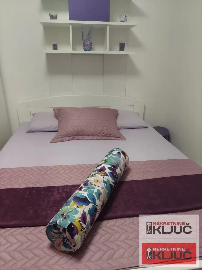 BETANIJA IZDAJE SE DVOSOBAN NAMEŠTEN STAN 11