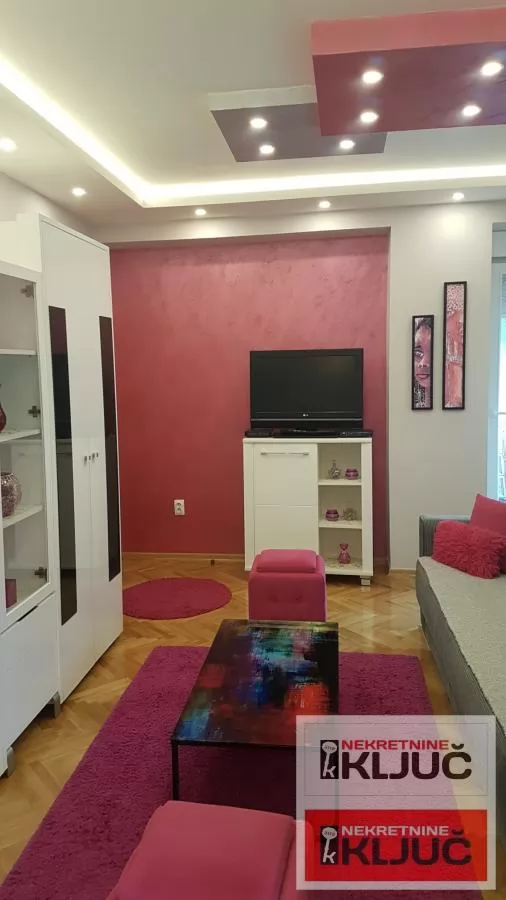 BETANIJA IZDAJE SE DVOSOBAN NAMEŠTEN STAN 7